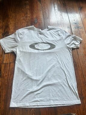 Oakley White Short-Sleeve Tee with Gray Logo